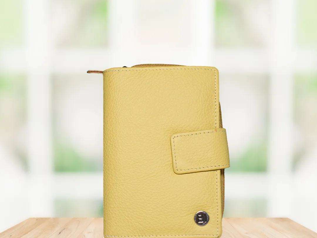 Matilda Women’s leather wallet Yellow - BIWW121